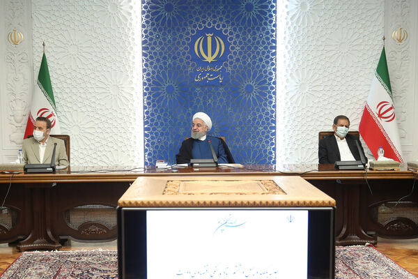 دستگاه‌های دولتی در عرضه سهام خود تسریع کنند