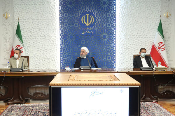 دستگاه‌های دولتی در عرضه سهام خود تسریع کنند