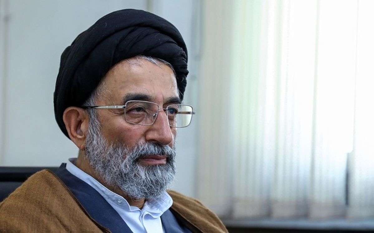 متاسفم که تمام همّ و غمّ دولت حجاب شده است 