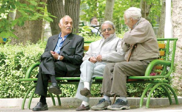 
افزایش 60 درصدی حقوق هم گره‌گشای مشکلات مردم نبود