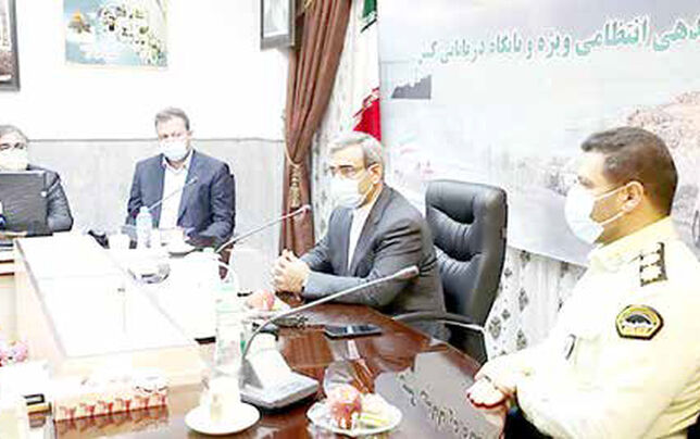 
تعامل سازنده نیروی انتظامی جزیره با ساکنین، ستودنی است