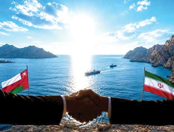 
تفاهم ایران و عمان درباره مسیر موقت کشتیرانی