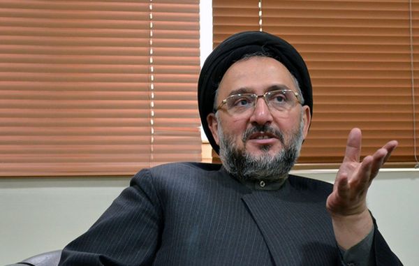 
آقای معین یک وقت نیاید به ایران!