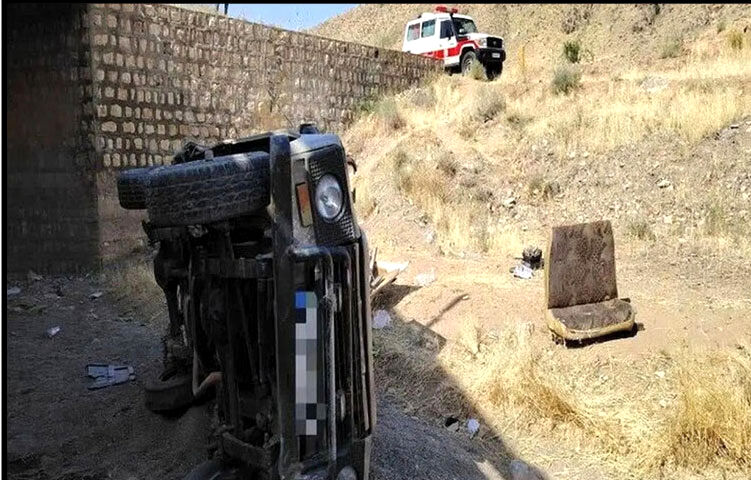 ۹ زخمی بر اثر واژگونی 

خودرو حامل کارگران
