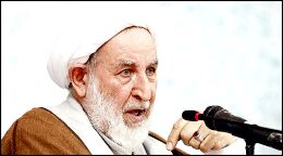 منکر حجاب کافر است 