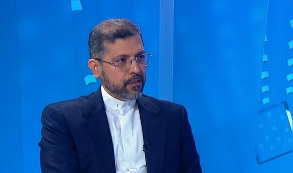 

 گفت‌وگو با اروپا ادامه می‌یابد