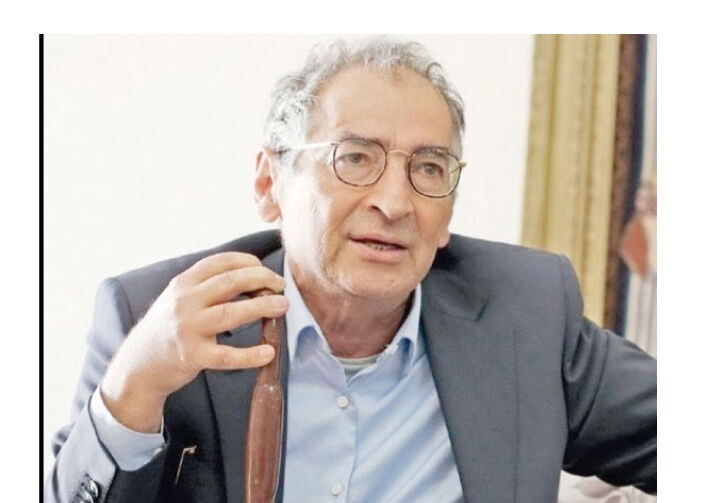 قرار بود مجلس در رأس امور باشد، اما در قعر امور قرار گرفته