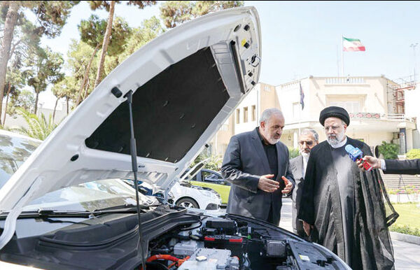 وزیر صمت نباید صرفا حافظ خودروسازان باشد