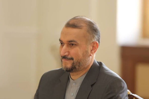 از مذاکره و دیپلماسی فرار نمی‌کنیم
