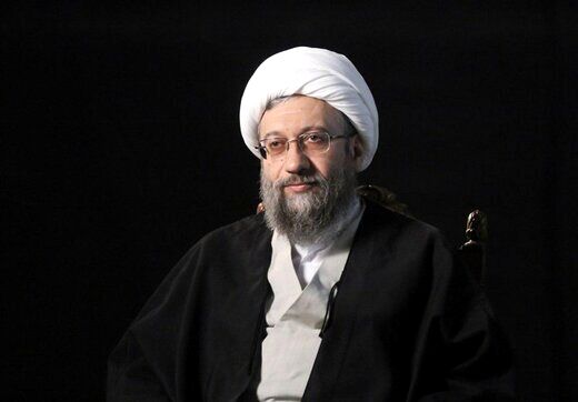آملی لاریجانی اعتبارنامه رئیسی را امضا نکرده است
