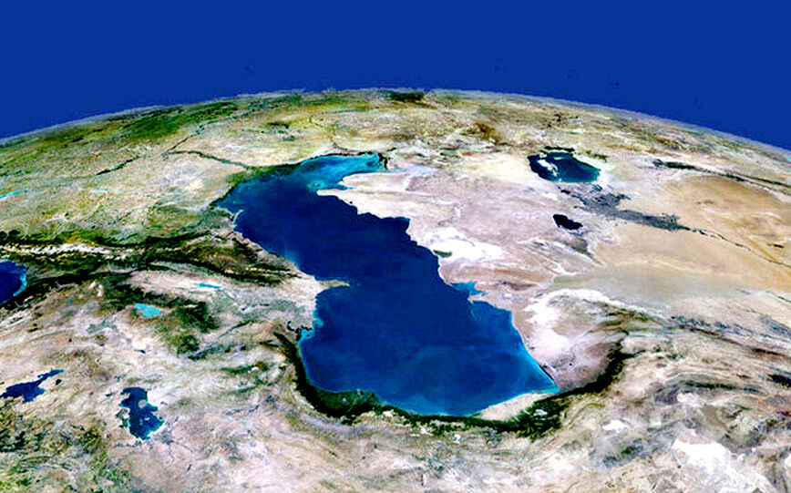 خزر ۱۰۰ متر عقب‌نشینی کرد