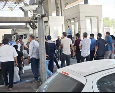 تجمع خانوادۀ مفقودان

 حادثۀ بندر شهید رجایی