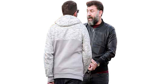 
وظیفه دولت و مجلس کمک به تولید آثار هنری است، اما انجامش نمی‌دهند 