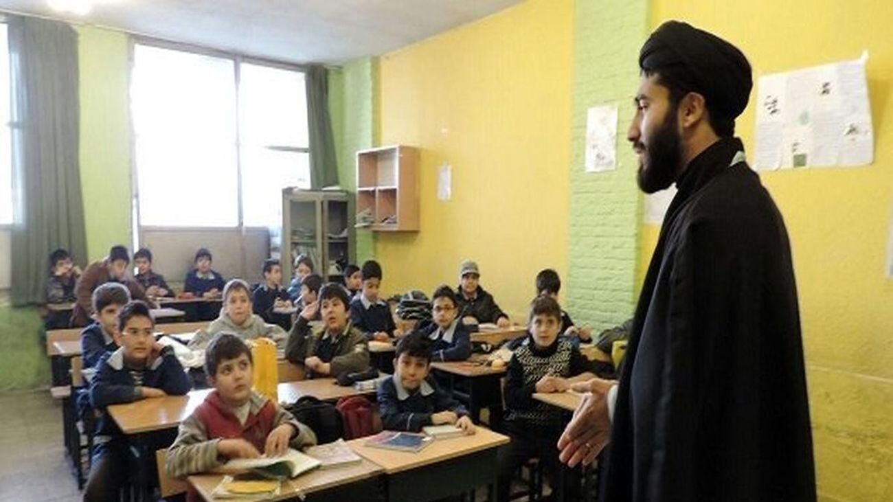 
روحانیون به مدارس «تیزهوشان» می‌روند