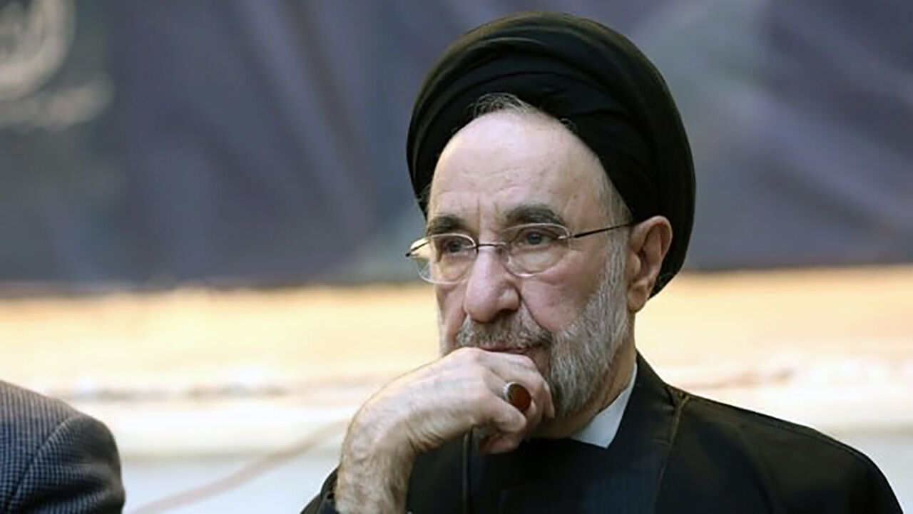 تداوم حملات و توهین‌ها 

به محمد خاتمی