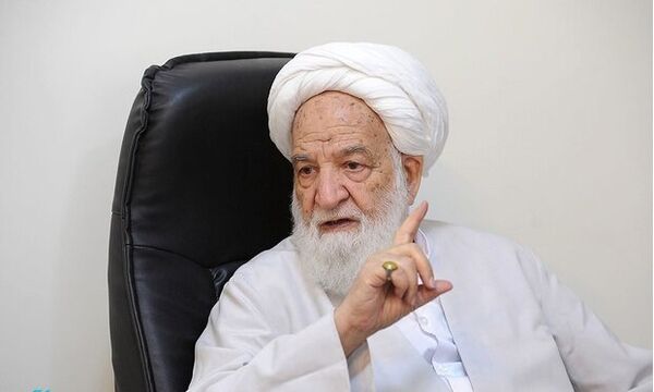 
هر کسی نمی‌تواند امر به معروف کند