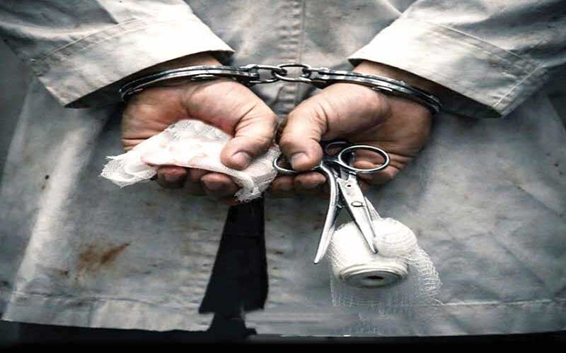 خلأ قانونی برای حمایت از پزشکان وجود ندارد؛ مشکل در اجراست