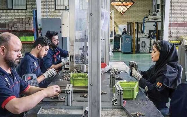 کشف نقطه تعادل میان معیشت کارگران و بقای بنگاه‌ها