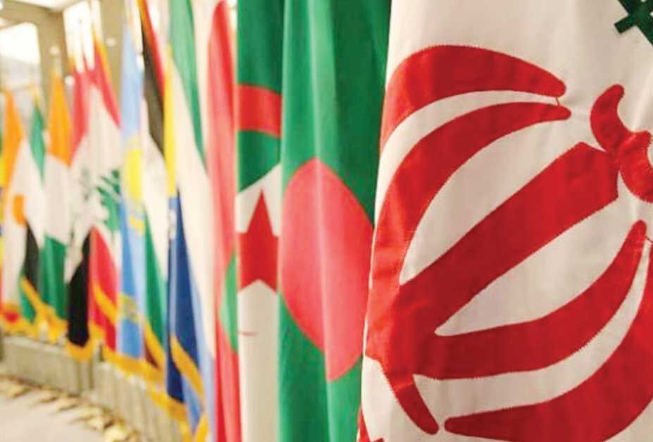 
سیاست خارجی کشور آلوده به نگاه «مانوی» خیر و شر است
