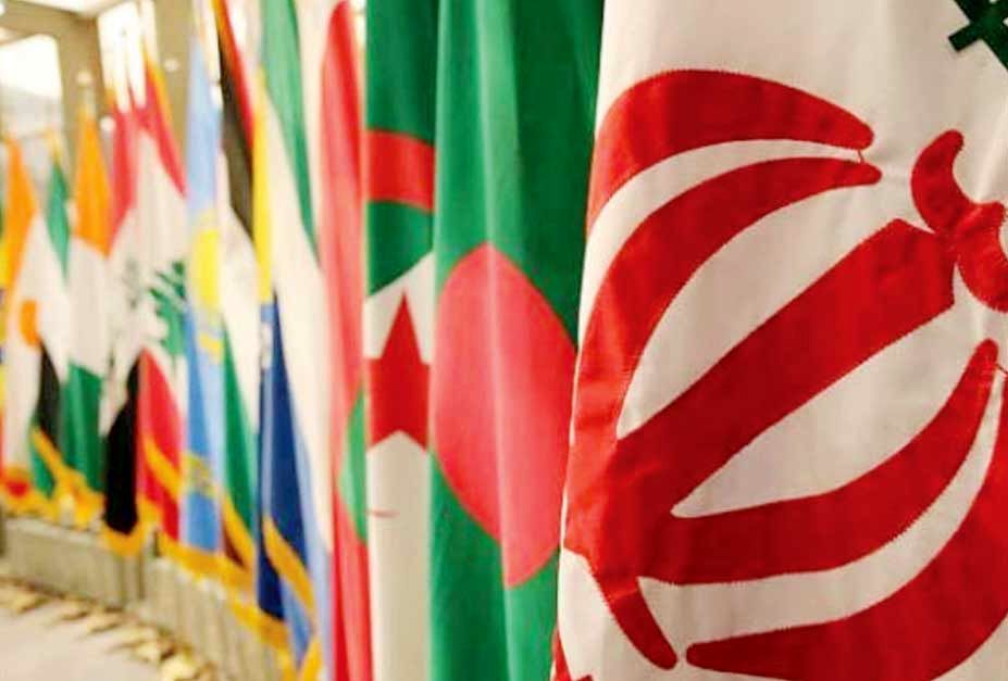 
سیاست خارجی کشور آلوده به نگاه «مانوی» خیر و شر است