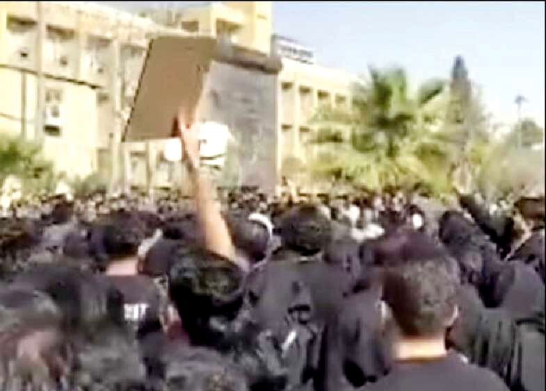 
اعتراضات دانشجویی در نخستین روز بازگشایی دانشگاه‌ها