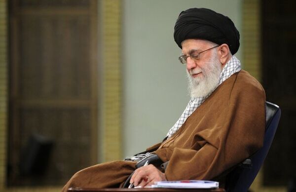 تمدید احکام اعضای هیئت امنای کمیته امداد امام خمینی
