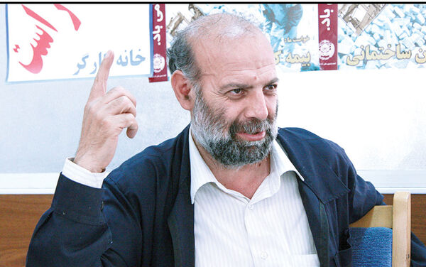 
مجلس از سیاست یک بام و دو هوا درباره کارگران دولت بپرهیزد