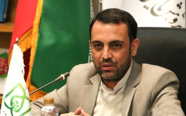 بار تامین منابع صندوق‌های بازنشستگی نباید بر دوش مردم قرار بگیرد
