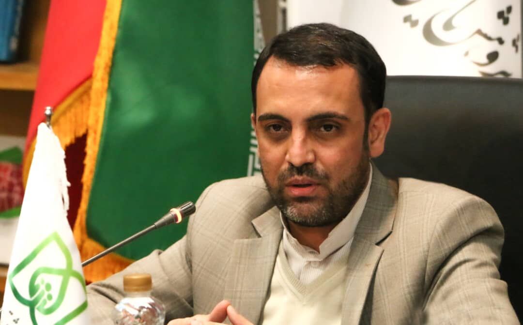 بار تامین منابع صندوق‌های بازنشستگی نباید بر دوش مردم قرار بگیرد
