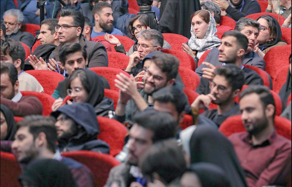 برای حل مشکلات هم زبان علمی داریم و هم زبان اعتقادی