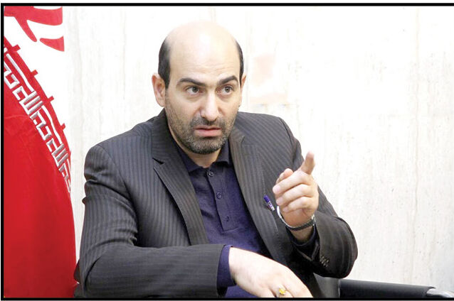 
برخی نمایندگان شاسی‌بلندها را به نام امام جمعه یا فرماندار گرفته‌اند