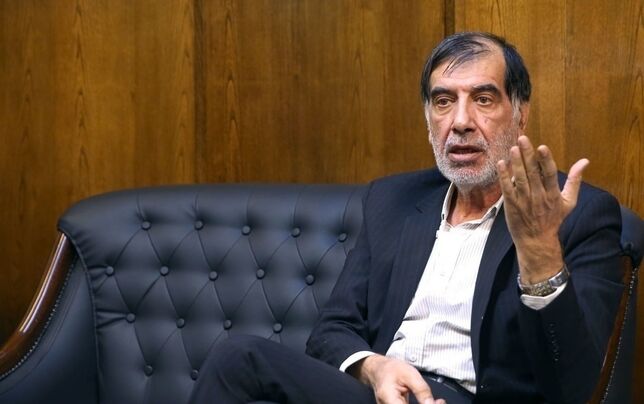 به دنبال دلیل متقنی برای کناره‌گیری از انتخابات هستم