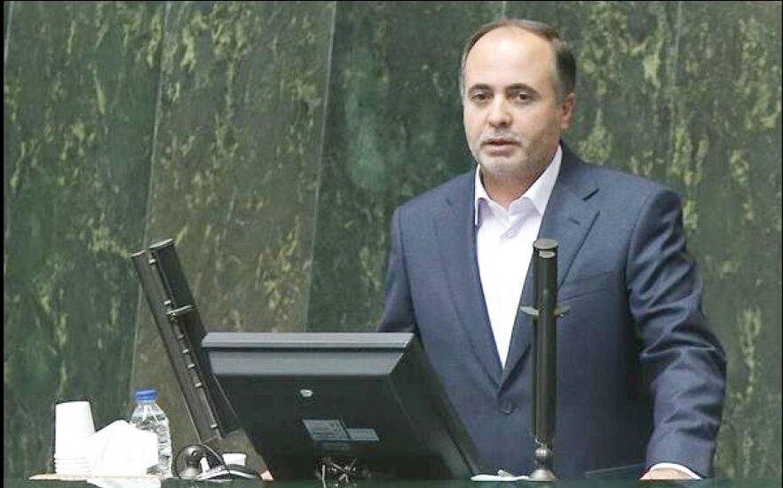 
شتر سواری دولادولا را با استفاده از اصل ۸۵  دنبال می‌کنند