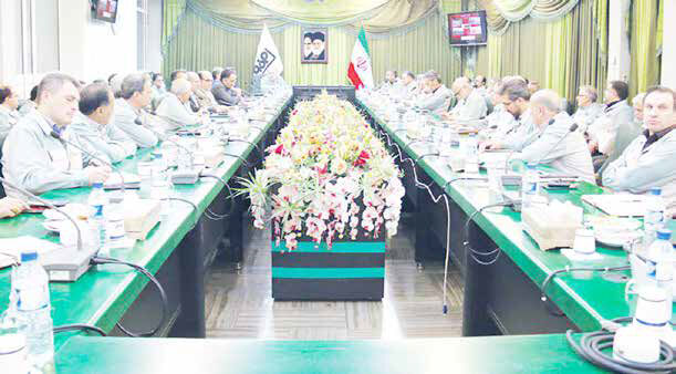 
فولاد مبارکه گواهینامه استانداردهای مدیریتی را کسب کرد