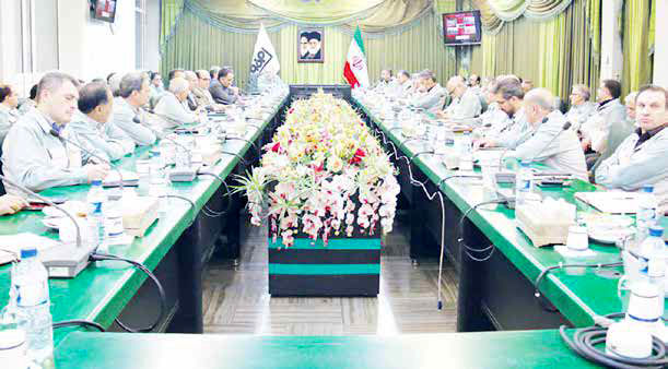 
فولاد مبارکه گواهینامه استانداردهای مدیریتی را کسب کرد