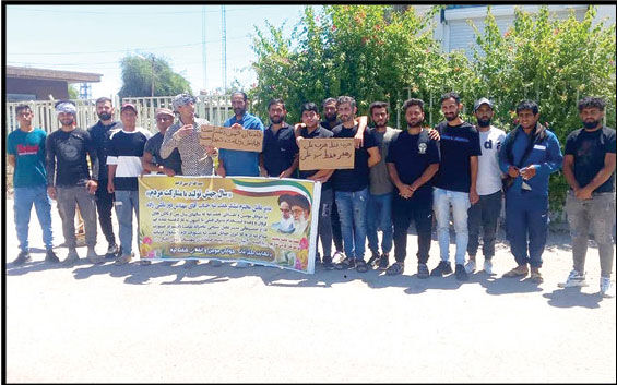 تجمع جوانان بیکار 

مقابل کشت و صنعت هفت‌تپه