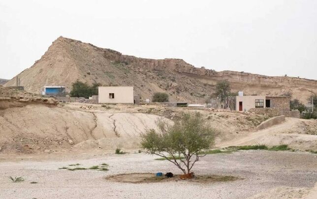 چهار ماه است شیر آب خانه‌مان باز نشده