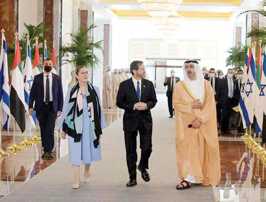 ورود به ابوظبی از آسمان ریاض! 
