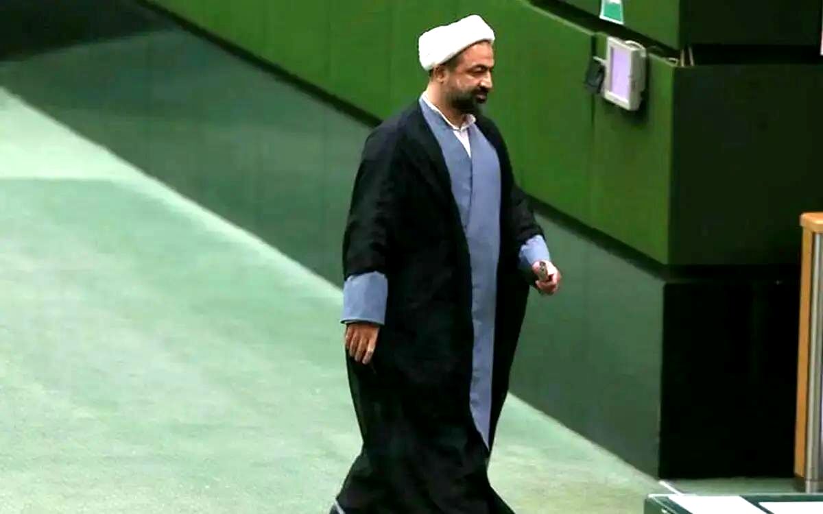 چطور می‌توان به حال این کشور و ملت اشک نریخت؟