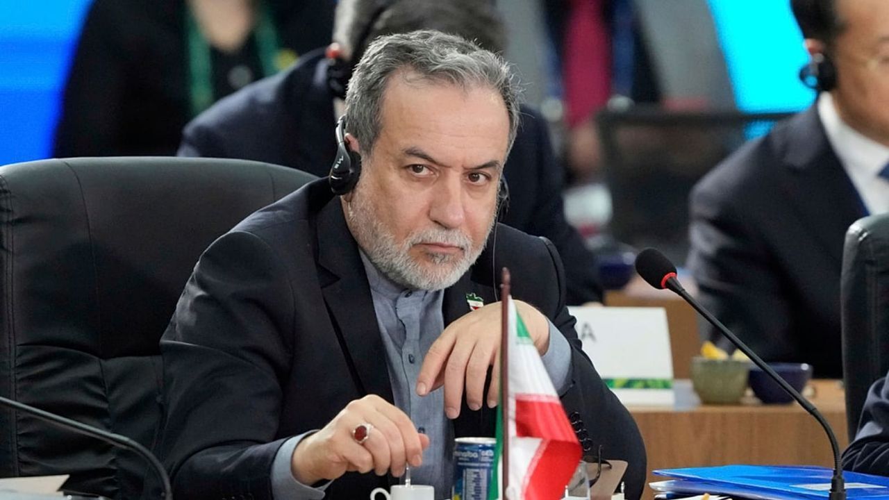 تهدید به بستن تنگه هرمز درخواست برخی افراد عادی است که هیچ مسئولیتی ندارند