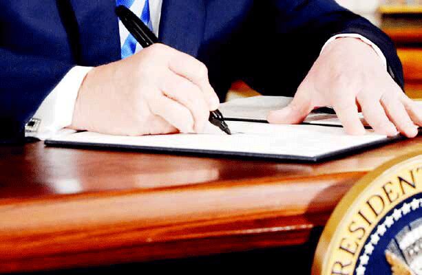 تمدید وضعیت اضطراری فشاری بر ایران وارد نمی‌کند