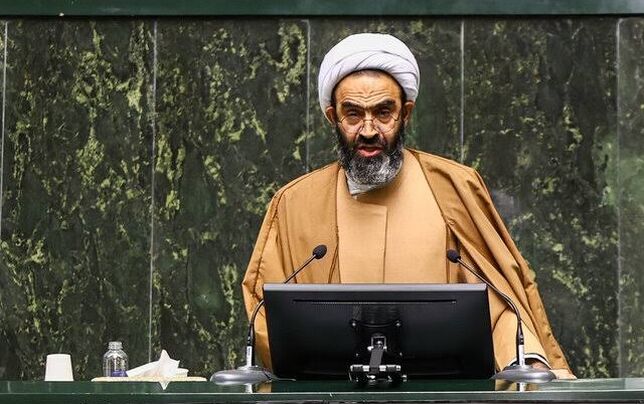 
قانون حجاب باید ابلاغ شود 
