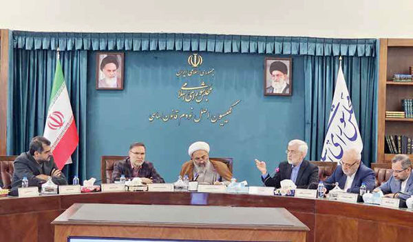 «سایه‌بازی» جلیلی و یاران؛ از دولت تا مجلس!