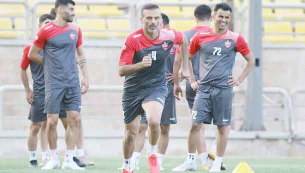
پرسپولیس پیر می‌شود