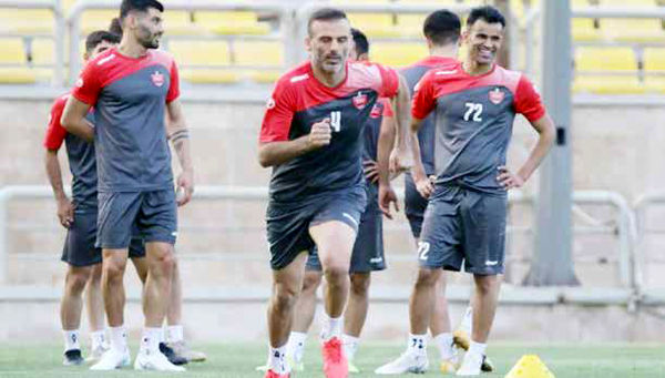 
پرسپولیس پیر می‌شود