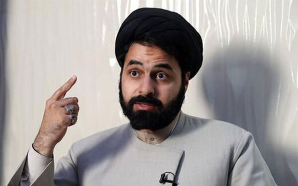 
صدرالساداتی خلع لباس شد
