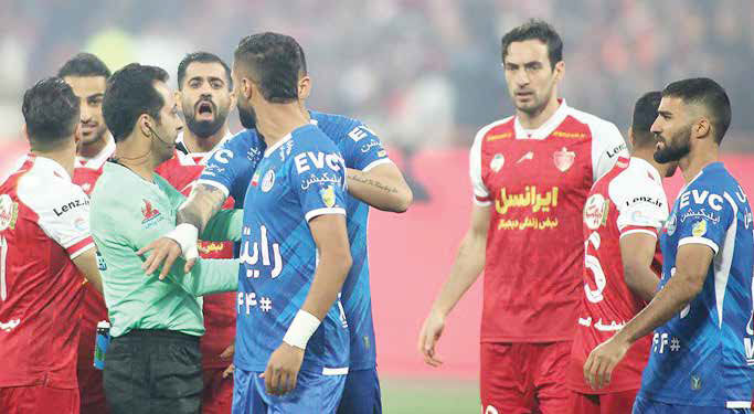 اسفند آبی است!