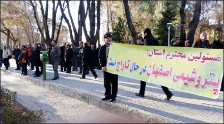 واگذاری بی‌برنامه بنگاه‌ها یعنی تاراج