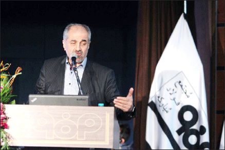 با قیمت دستوری فولادسازان متضرر شدند 