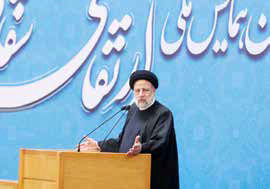 
هاضمه نظام جمهوری اسلامی فساد نمی‌پذیرد
